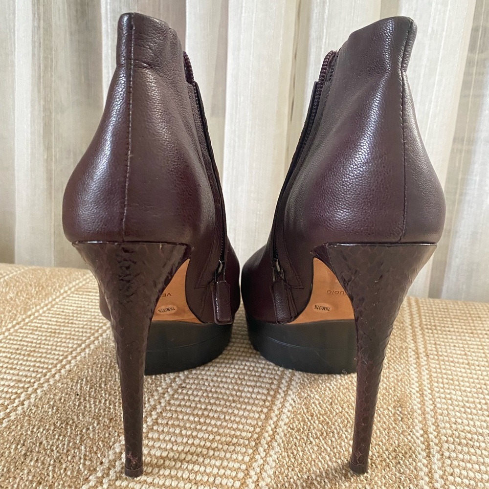 Vero Cuoio Dark Brown Ankle Heeled Boots